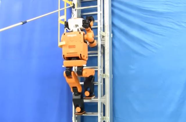 Robot R2-DR de Honda para rescate y exploración en escalera